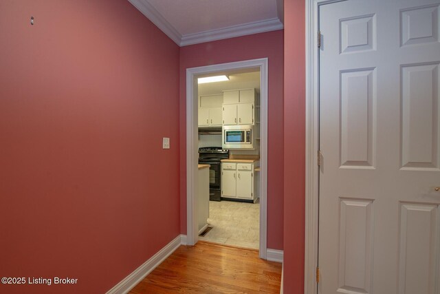107 Westwood Dr, Elizabethtown, KY 42701 - hallway with ornamental molding and light wood-style floors