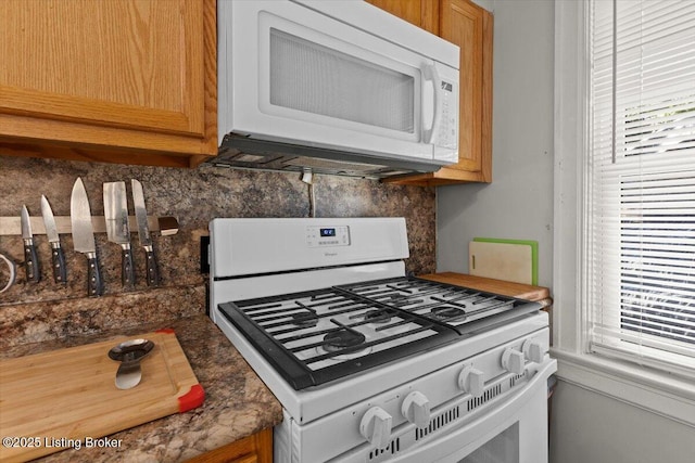 1120 Dresden Ave, Louisville, KY 40215 - kitchen with white appliances and backsplash