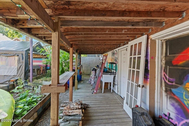 1120 Dresden Ave, Louisville, KY 40215 - view of wooden terrace