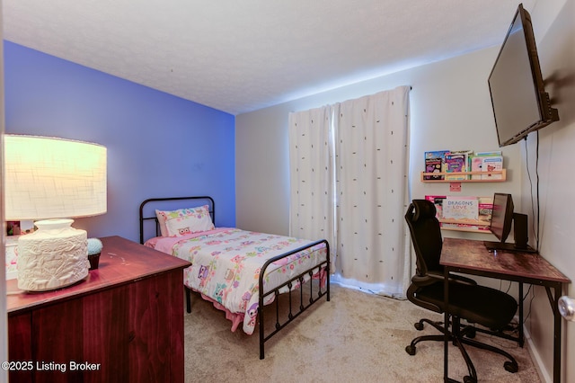 4606 Haeringdon Dr, Jeffersontown, KY 40299 - bedroom featuring light carpet and a desk