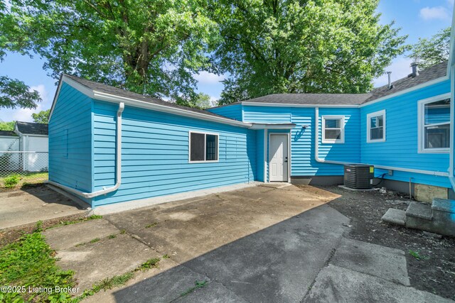 4045 Glenhurst Ave, Louisville, KY 40216 - photo 38
