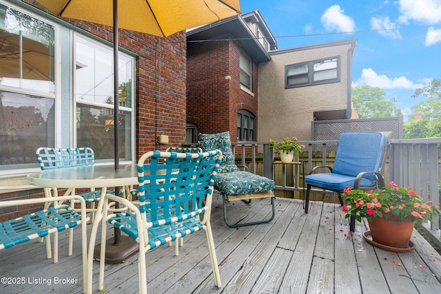 2144 Baringer Ave, Louisville, KY 40204 - view of wooden terrace
