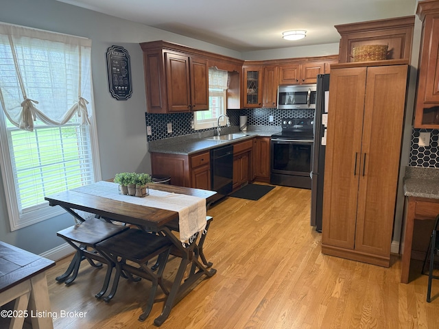 117 Deep Springs Dr, Bardstown, KY 40004 - kitchen with appliances with stainless steel finishes, backsplash, and light wood finished floors