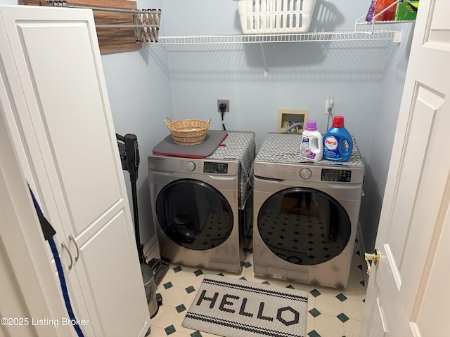 117 Deep Springs Dr, Bardstown, KY 40004 - laundry area with washing machine and dryer and tile patterned floors