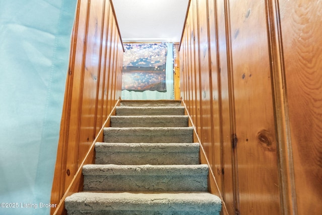 101 Bond St, Lawrenceburg, KY 40342 - view of staircase
