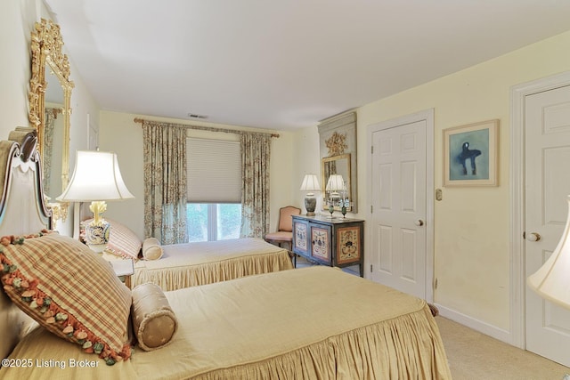 1019 Wooded Lake Dr, Simpsonville, KY 40067