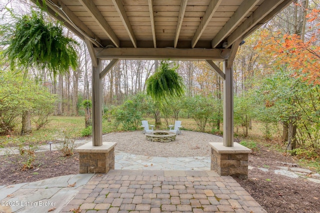 1019 Wooded Lake Dr, Simpsonville, KY 40067