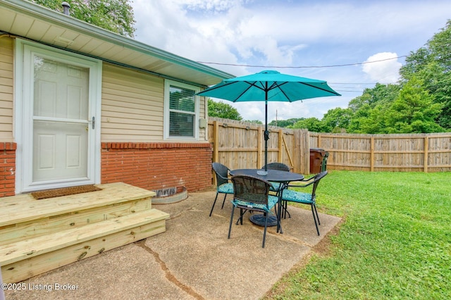 1301 Mark Trail Rd, Louisville, KY 40242 - view of patio / terrace with outdoor dining area