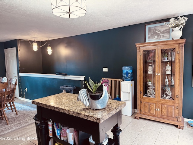 4021/2 Ripy St, Lawrenceburg, KY 40342 - dining area featuring a textured ceiling and baseboards