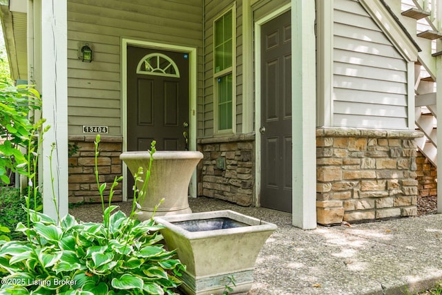 13404 Prospect Glen Way, Prospect, KY 40059 - doorway to property with stone siding and a porch