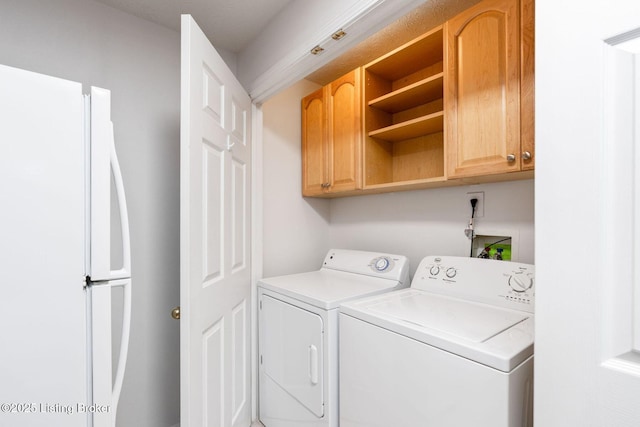 13404 Prospect Glen Way, Prospect, KY 40059 - laundry area with cabinet space and washer and clothes dryer