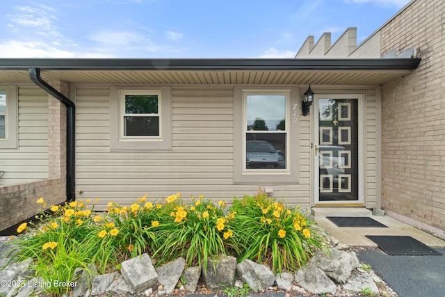 710 Victoria Ct, New Albany, IN 47150 - entrance to property
