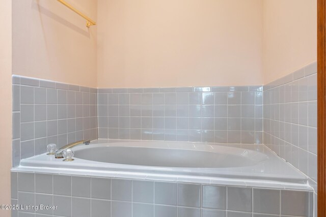 689 Dublin Cir, Louisville, KY 40229 - photo 24