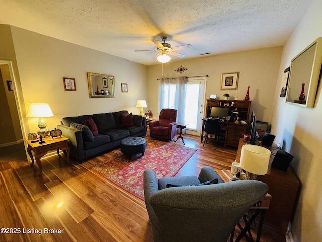 8000 Magnolia Ridge Ct Unit 102, Louisville, KY 40291 - photo 2