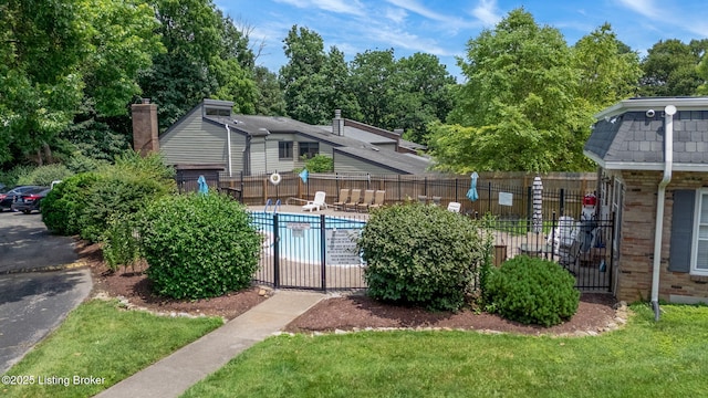 521 Zorn Ave Unit E15, Louisville, KY 40206 - view of community pool