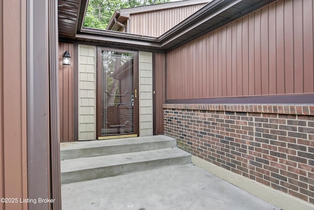 9313 Plumwood Pl, Crestwood, KY 40014 - entrance to property featuring board and batten siding and a patio area