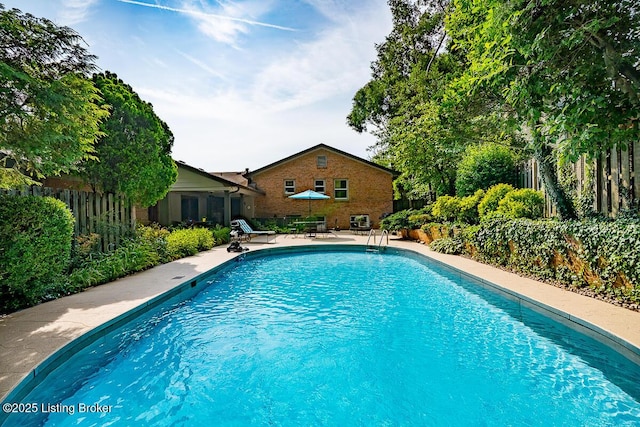 1824 Knollwood Rd, Louisville, KY 40207 - view of swimming pool with a patio
