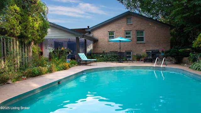 1824 Knollwood Rd, Louisville, KY 40207 - view of pool with a patio area