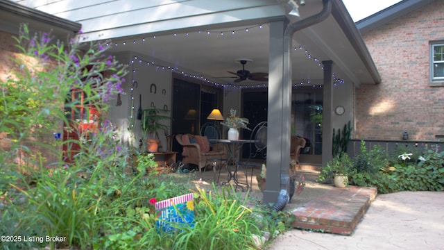 1824 Knollwood Rd, Louisville, KY 40207 - view of patio / terrace with ceiling fan