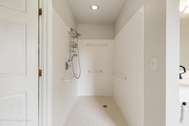 9071 Charleston Way, Shelbyville, KY 40065 - bathroom featuring tiled shower