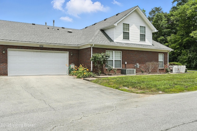 8714 Applegate Village Dr, Louisville, KY 40219 - photo 1
