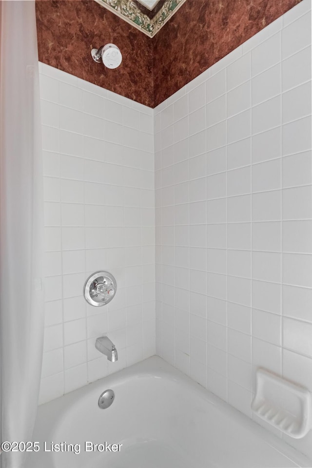 8001 Port Royal Ct, Louisville, KY 40291 - bathroom with tub / shower combination