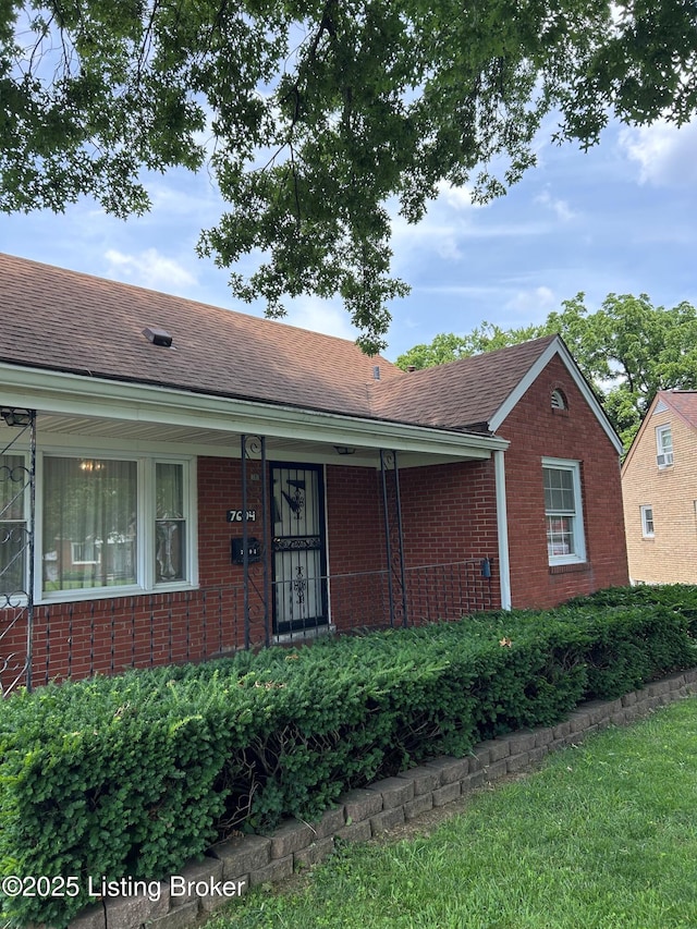 7604 Buena Vista Ct, Louisville, KY 40219 - photo 2