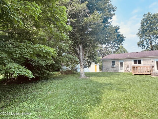 5019 S Wilson Rd, Elizabethtown, KY 42701 - view of green lawn with a wooden deck