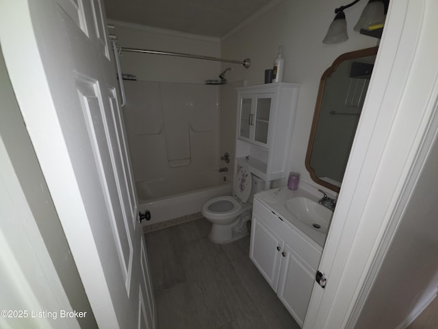 8308 Lake Superior Dr, Louisville, KY 40291 - bathroom with vanity, ornamental molding, and shower / washtub combination