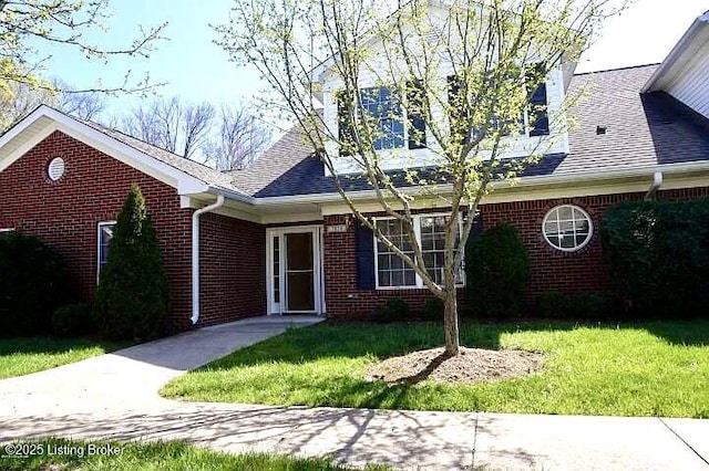 7816 Turtle Run Ct #, Ct-F Prospect, KY 40059 - view of front of home featuring brick siding, a front lawn, and a shingled roof