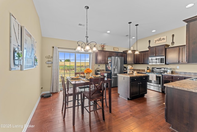 516 Reserves Ct, Simpsonville, KY 40067 - photo 9