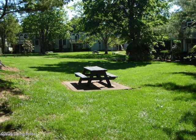 1935 Gardiner Ln Unit E79, Louisville, KY 40205 - photo 25