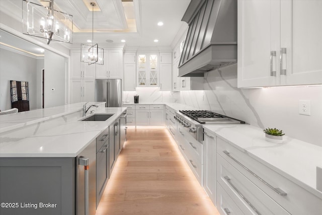 6511 Rosecliff Ct, Prospect, KY 40059 - kitchen featuring premium range hood, stainless steel appliances, a chandelier, ornamental molding, and recessed lighting