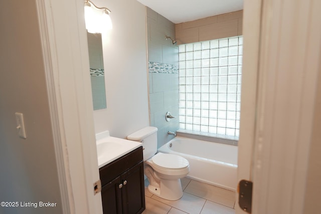 10104 Nanka Rd, Louisville, KY 40272 - full bath featuring vanity, shower / bathtub combination, and tile patterned flooring