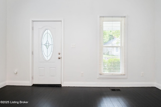 631 Lynn St, Louisville, KY 40217 - foyer entrance featuring dark wood-type flooring