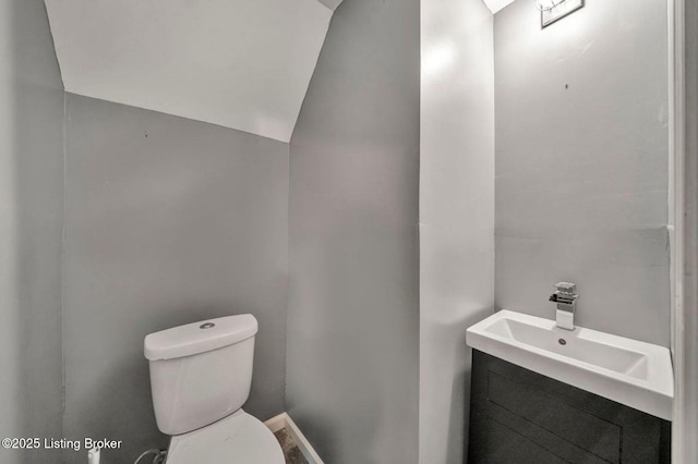 2714 Windsor Forest Dr, Louisville, KY 40272 - photo 22