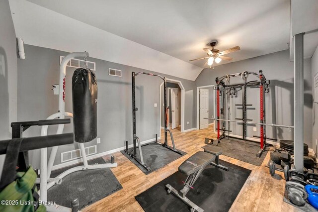 2714 Windsor Forest Dr, Louisville, KY 40272 - photo 24