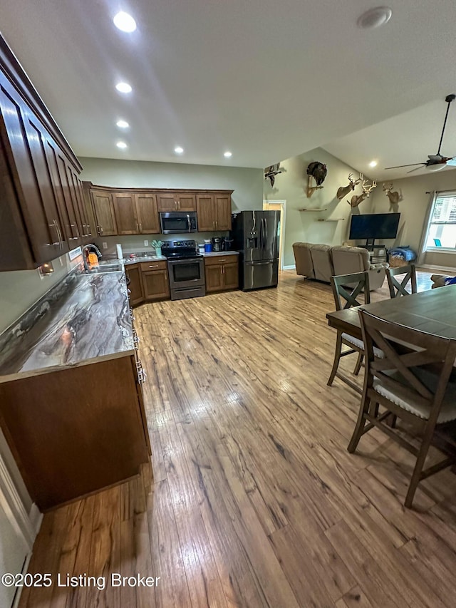 68 Lonnie Lawson Ct, Brandenburg, KY 40108 - kitchen featuring stainless steel appliances, wood-type flooring, recessed lighting, and ceiling fan