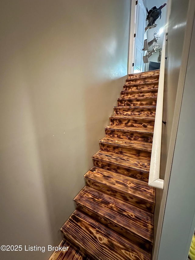 68 Lonnie Lawson Ct, Brandenburg, KY 40108 - view of staircase