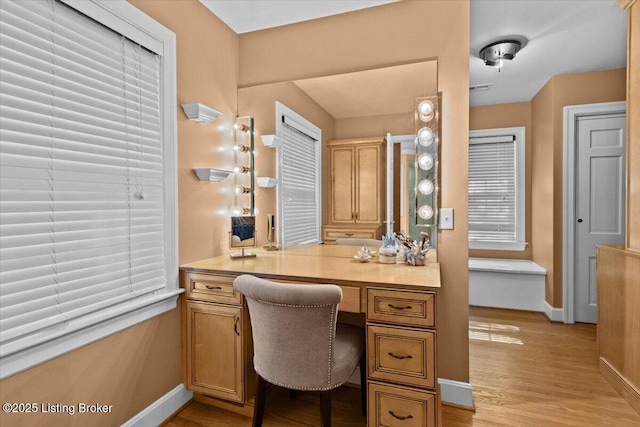 5612 Apache Rd, Louisville, KY 40207 - office with light wood finished floors and built in study area