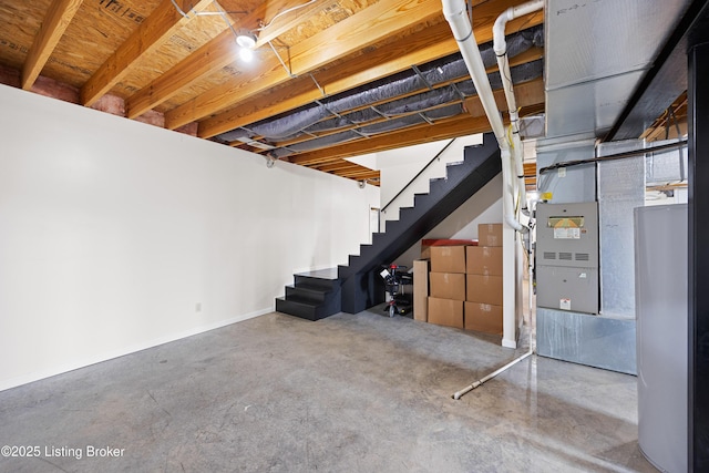 192 Loretto Rd, Springfield, KY 40069 - below grade area featuring stairway and water heater