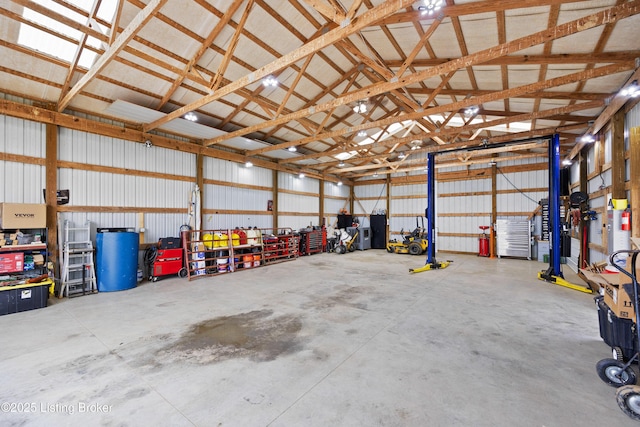 192 Loretto Rd, Springfield, KY 40069 - garage with metal wall