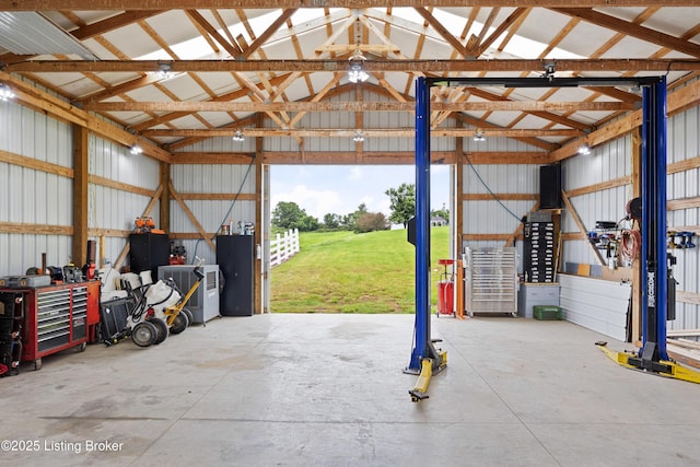 192 Loretto Rd, Springfield, KY 40069 - garage featuring metal wall