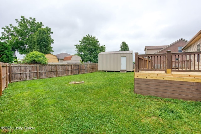 152 Glen Ridge Dr, Mt Washington, KY 40047 - fenced backyard featuring a storage unit and a wooden deck
