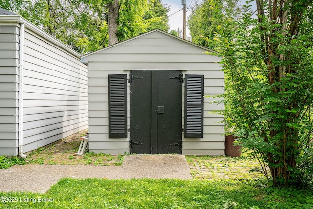 3920 Elfin Ave, Louisville, KY 40207 - view of shed