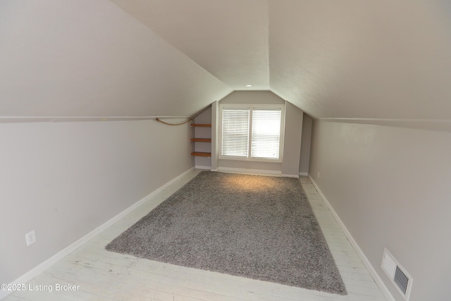 3303 Eagle Pass, Louisville, KY 40213 - bonus room with vaulted ceiling and baseboards