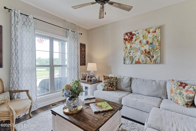 1174 Greens Dr, Simpsonville, KY 40067 - photo 8