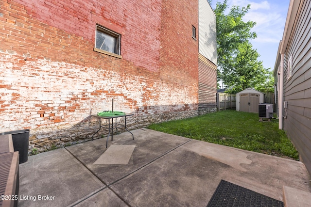930 York St, Newport, KY 41071 - view of patio with a storage shed