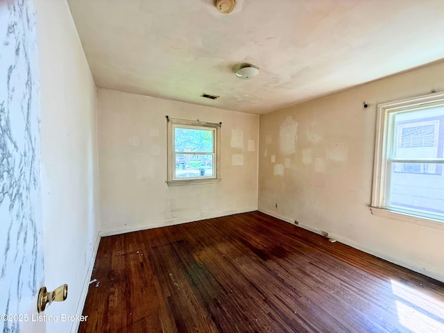 3809 Algonquin Pkwy, Louisville, KY 40211 - unfurnished room with hardwood / wood-style flooring and a smoke detector