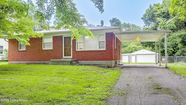 6917 Triangle Dr, Louisville, KY 40214 - photo 2